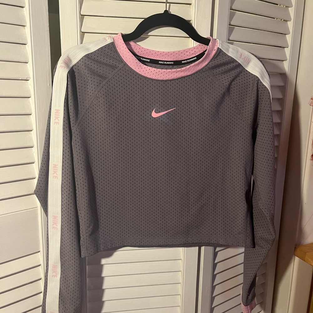 Nike Gray Long Sleeve Crop Sweatshirt